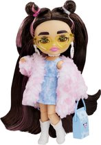 Bol.com Barbie Extra Mini Street Chic - Barbiepop aanbieding